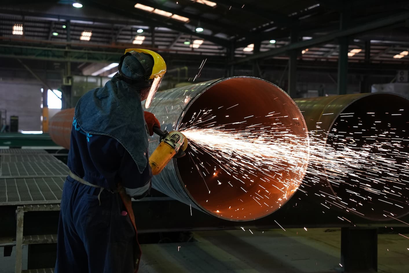 Metal Pipes Industry 3 en